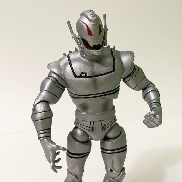 Marvel Legends Hasbro Ultron Action Figure - Picture 2 of 15